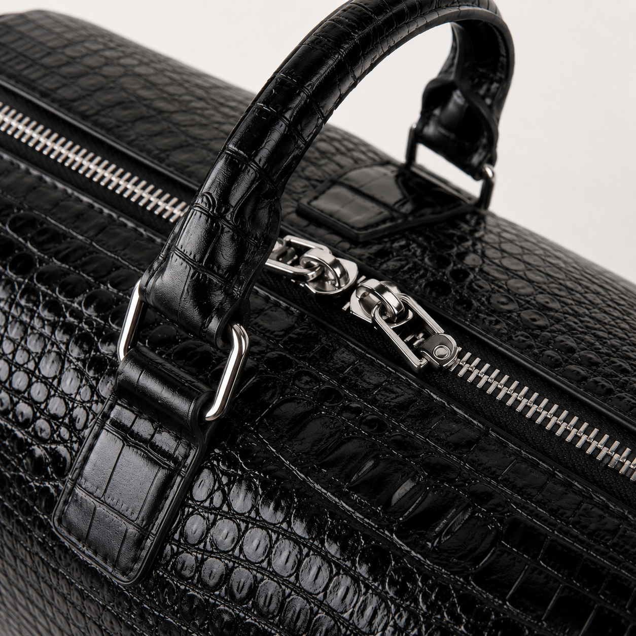 Travel Bags for Men and Women - Stylish and Functional