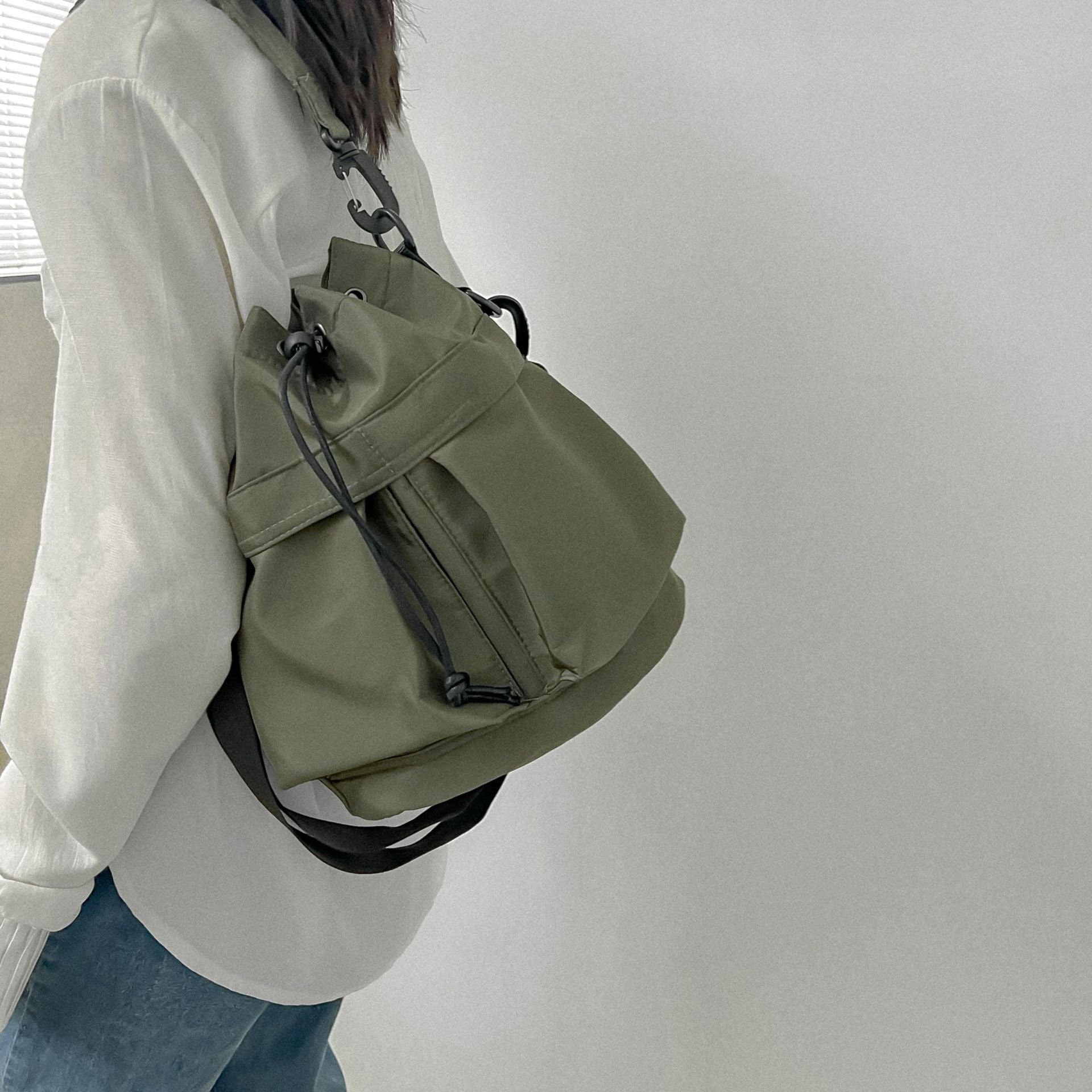 Large Capacity Nylon Swim Bag - Stylish Tote & Shoulder Bag